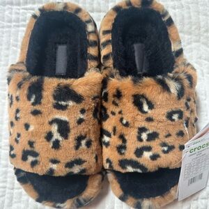 CROCS Fuzzy Leopard Print Slippers